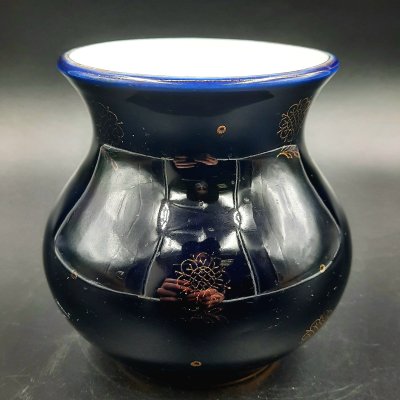 купить Вазочка с цветочным декором, фарфор, крытье кобальтом, золочение, Ленинградский фарфоровый завод (ЛФЗ), СССР, 1960-1970 гг.