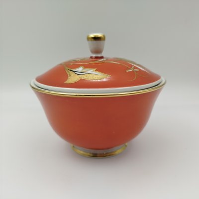 купить Сахарница (конфетница) с растительным декором на терракотовом фоне, фарфор, крытье, роспись, золочение, Unterweissbach Werkstätten (Унтервайсбах), Германия, 1956-1962 гг.