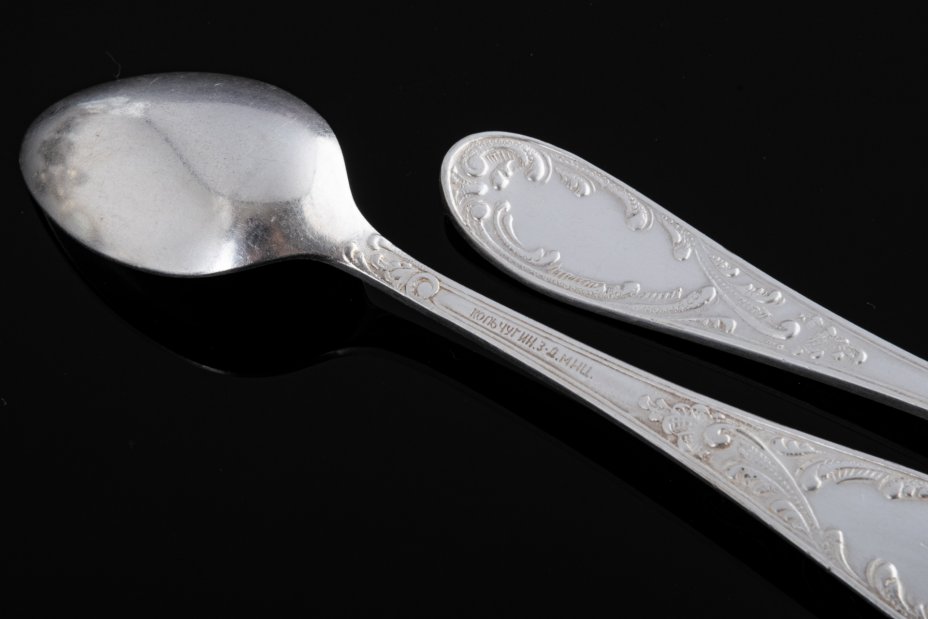 Набор из 4 чайных ложек с растительным орнаментом, мельхиор (медь ...