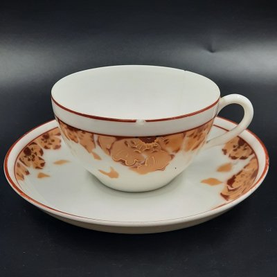 купить Пара чайная с цветочным декором, фарфор, печать по трафарету, обводка, золочение, Дмитровский фарфоровый завод (ДФЗ Вербилки), СССР, 1946-1950 гг.