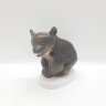Купить Статуэтка "Медвежонок присевший", скульптор Б.Я. Воробьев, фарфор, роспись, аэрография, Императорский фарфоровый завод (ИФЗ), Российская Федерация, 2006-2023 гг.