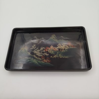 купить Поднос в восточном стиле, украшенный изображением пейзажа, папье-маше, лак, роспись, Вьетнам, 1970-1990 гг.