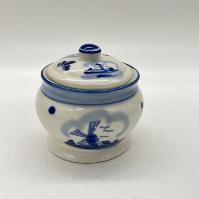 купить Сахарница небольшого размера с декором в виде ветряных мельниц, фарфор, роспись, Delfts Blauw, Нидерланды, 1980-2000 гг.