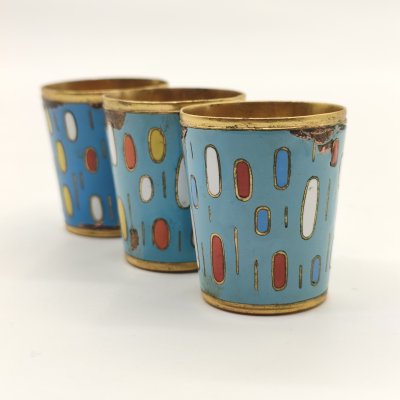 купить Набор из 3-х миниатюрных стопок с орнаментальным декором (в подборе), металл, золочение, эмаль, Ленинградская ювелирная фабрика, СССР, 1960-1980 гг.