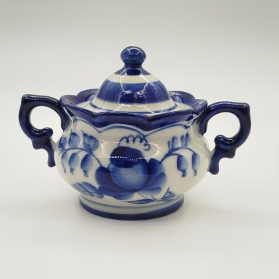 купить Сахарница небольшая с цветочным расписным декором (Олимпиада-80), фарфор, роспись, Объединение «Гжель», СССР, 1972-1985 гг.