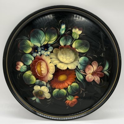 купить Поднос округлой формы с цветочным декором, металл, лак, роспись, золочение, Жостовская фабрика декоративной росписи, СССР, 1970-1990 гг.