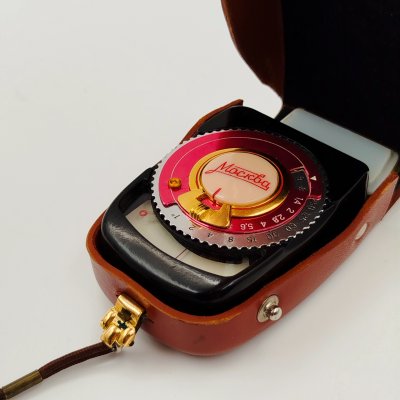 купить Экспонометр "Москва" в кофре, Московском заводе экспонометрических приборов (ЗЭП), металл, пластик, кожа, СССР, 1960-1970 гг.