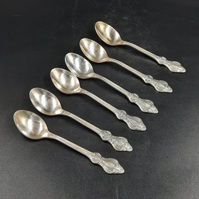 купить Набор из шести кофейных ложек с фигурными черенками, мНЦ (медь-никель-цинк), Режевский механический завод (РМ), СССР, 1970-1990 гг.