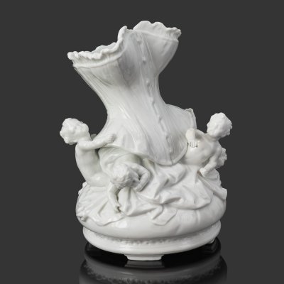 купить Ваза декоративная "Путти с корсетом", фарфор, Meissen (Мейсенский фарфор), Германия, 1840-1880 гг.