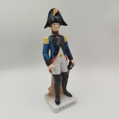 Купить Статуэтка "Офицер кавалерии" ("Officier De Cavalerie") из серии "Армия Наполеона", фарфор, роспись, Западная Европа, 1960-1990 гг.