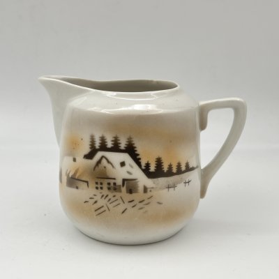 купить Молочник с декором в виде зимнего пейзажа, фарфор, аэрография, Дулевский фарфоровый завод (Дулёво), СССР, 1934-1936 гг.