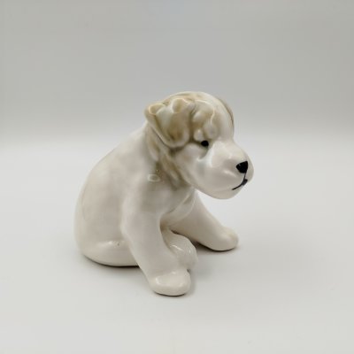 купить Статуэтка "Щенок", скульптор Е.М. Гуревич, фаянс, роспись, глазурь, Конаковский фаянсовый завод им. М.И. Калинина (ЗиК Конаково), СССР, 1962-1974 гг.