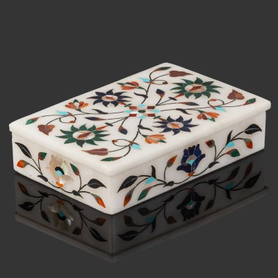 купить Шкатулка прямоугольной формы с инкрустацией перламутра, малахита, лазурита, агата и бирюзы, мрамор, натуральные камни, Индия, 1940-1960 гг.