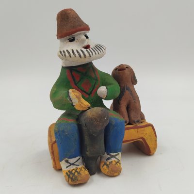 купить Игрушка каргопольская "Мужик с собакой", глина, роспись, СССР, 1970-1990 гг.