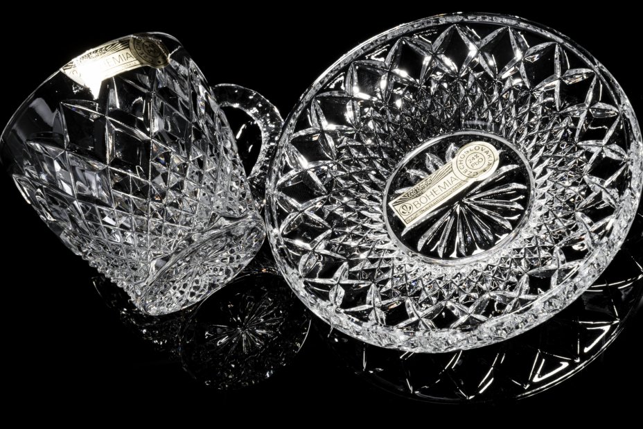 Миниатюрная ваза. Бельгийский хрусталь фирма леонард. Штоф волна кристалл богемия. Колокольчик, чехословакия, фирма "crystal bohemia". Хрусталь фирмы.
