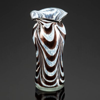 купить Ваза для цветов, предположительно Стеклозавод «Неман», цветное стекло, гутная техника, "неманская нить", СССР, 1960-1980 гг.