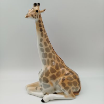 купить Статуэтка "Жираф", скульптор П.П. Веселов, фарфор, аэрография, роспись, Ленинградский фарфоровый завод (ЛФЗ), Россия, 1989-2001 гг.