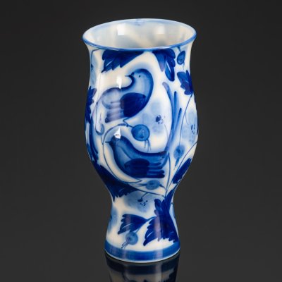 купить Ваза "Трясогузки", форма "Цветок", автор рисунка В.М. Городецкий, фарфор, роспись, Ленинградский фарфоровый завод (ЛФЗ), СССР, 1960-1980 гг.