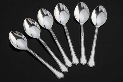 Купить Набор из шести чайных ложек с геометрическим декором, мНЦ (медь-никель-цинк), Таллинский ювелирный завод, СССР, 1960-1990 гг.