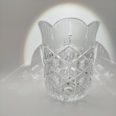 купить Ваза "Магнолия" с олимпийской символикой, автор Х.М. Пыльд, хрусталь, алмазная грань, Ленинградский завод художественного стекла (ЛЗХС), СССР, 1976-1980 гг.