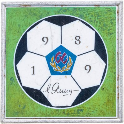 купить Значок Сборная мира - Динамо (Москва ) матч в честь 60-летие Льва Ивановича Яшина 1989 Футбол СССР (Разновидность случайная )