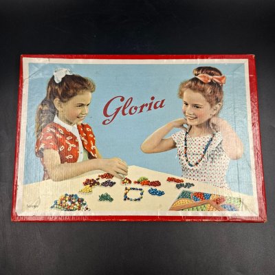 купить Набор бусин "Gloria" (для плетения бус и браслетов), дерево, краска, картон, ГДР, 1970-1990 гг.