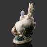 Купить Статуэтка "Конезаводчица", скульптор Н. И. Бессарабова, фарфор, роспись, золочение, Турыгинский фарфоровый завод артели «Художественная керамика» (Гжель), СССР, 1950-1960 гг.
