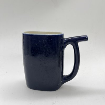 купить Поильник кобальтового оттенка, фарфор, кобальт, крытье, Кисловодский художественный промкомбинат (КХПК), СССР, 1970-1990 гг.