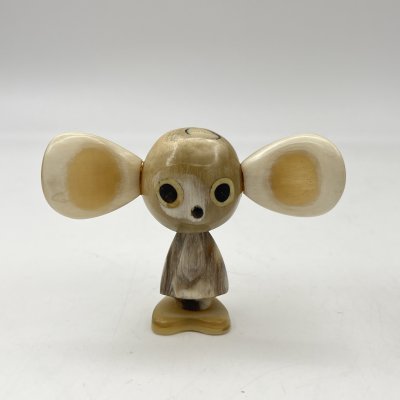 купить Статуэтка "Чебурашка", рог, резьба, СССР, 1980-1990 гг.