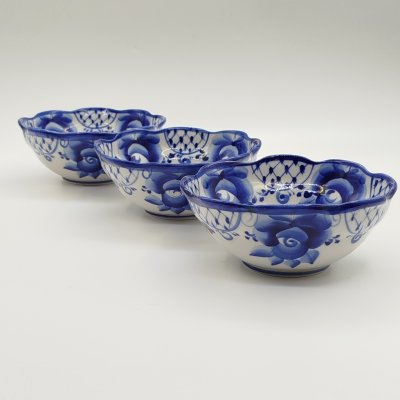 купить Набор из 3-х миниатюрных салатников с цветочным декором, Гжель, фарфор, роспись, Российская Федерация, 1991-2015 гг.