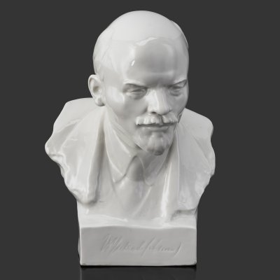 купить Бюст настольный «Владимир Ильич Ленин», скульптор Н.В. Томский, фарфор, глазурь, Ленинградский фарфоровый завод (ЛФЗ), СССР, 1933-1940 гг.