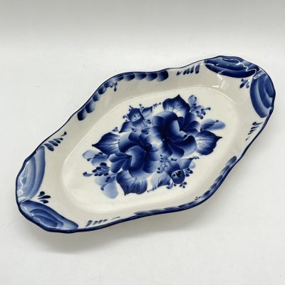 купить Сервировочный поднос с цветочным декором, фарфор, роспись, Россия, 2000-2010 гг.