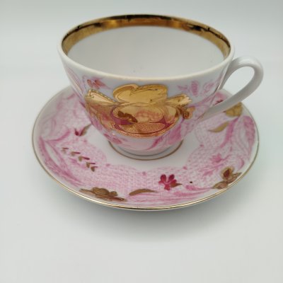 купить Пара чайная, украшенная декором в виде тюльпанов, фарфор, деколь, золочение, СССР, 1970-1989 гг.