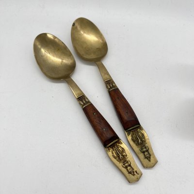 купить Набор из 2 ложек с изображением Будды на ручках, латунь, дерево, Таиланд, 2000-2015 гг.