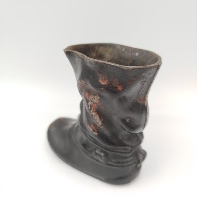 купить Карандашница/пепельница "Сапожок" ("Бродень"), чугун, крашение, СССР, 1920-1940 гг.