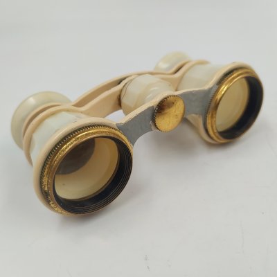 купить Бинокль театральный, металл, пластик, стекло, Лыткаринский завод оптического стекла (ЛЗОС), СССР, 1960-1980 гг.