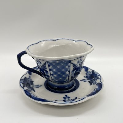 купить Чайная пара с расписным растительным декором, Гжель, фарфор, роспись, Россия, 1992-2010 гг.