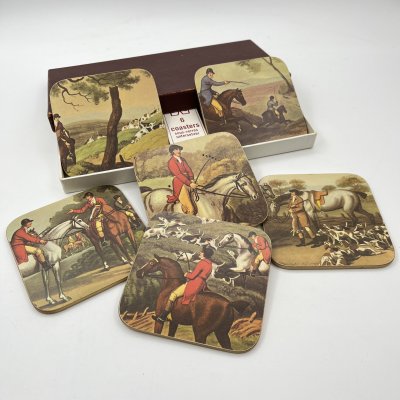 купить Набор подставок под стаканы/бокалы, украшенных изображениями сцен охоты, "Clover Leaf" (6 шт.), пробковое дерево (пресс), печать, Великобритания, 1980-2000 гг.