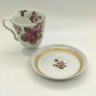 Купить Большая чайная пара с декором в виде розы, фарфор, деколь, золочение, Дулевский фарфоровый завод (Дулёво), Российская Федерация, 2001 г.