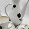 Купить Сервиз кофейный на 6 персон, украшенный изображениями черных тюльпанов, фарфор, деколь, золочение, Дулевский фарфоровый завод (Дулёво), СССР, 1968-1991 гг.