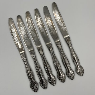 купить Набор из 6 столовых ножей, украшенных растительным декором, нержавеющая сталь, Павловский завод художественных металлоизделий им. С.М. Кирова, СССР, 1970-1990 гг.
