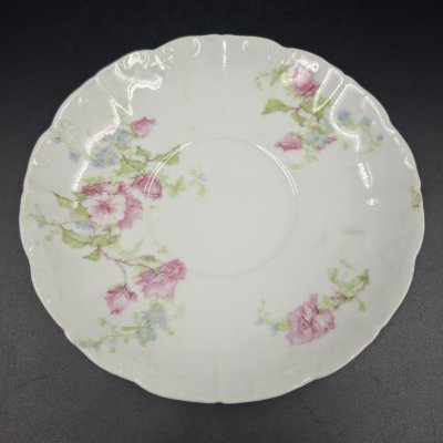 купить Блюдце с цветочным декором, фарфор, деколь, Фабрика князя Друцкого-Любецкого в Цмелеве, Российская империя, 1888-1917 гг.