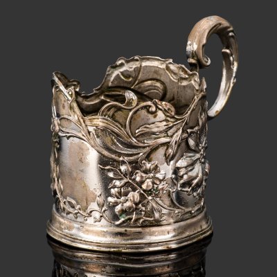 купить Подстаканник, украшенный растительным декором, медь, серебрение, Московский платиновый завод «Платиноприбор» (МПЗ), СССР, 1920-1930 гг.