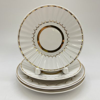 купить Набор из 4-х тарелок (2 блюдца и 2 пирожковые тарелки), фарфор, золочение, Дмитровский фарфоровый завод (ДФЗ Вербилки), СССР, 1965-1991 гг.