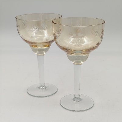 купить Набор из двух рюмок медового оттенка с геометрическим декором, цветное стекло, алмазная грань, СССР, 1960-1990 гг.