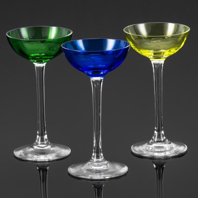 купить Набор из 3 рюмок на высокой ножке, цветное стекло, Европа, 1940-1960 гг.
