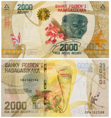 купить Мадагаскар 2000 ариари 2017 (Pick 101с) Новая подпись