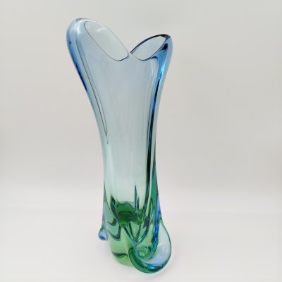 купить Ваза для цветов сине-зеленого оттенка, дизайнер Emanuel Baranek, стекло, гутная техника, Скрдловице (Skrdlovice), Чехословакия, 1970-1990 гг.