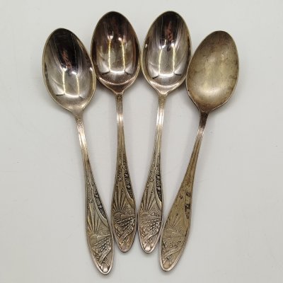 купить Набор из 4-х агитационных чайных ложек "50 лет Советской власти. Залп Авроры. 1917-1967 гг.", мНЦ (медь-никель-цинк), Кольчугинский завод цветных металлов, СССР, 1967 г.