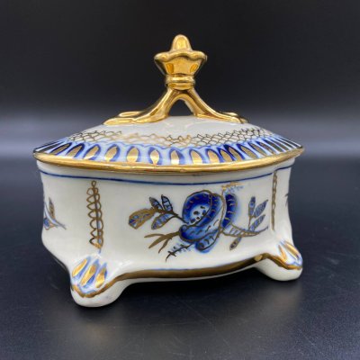 купить Шкатулка, фарфор, золочение, Объединение «Гжель», СССР, 1972-1985 гг.